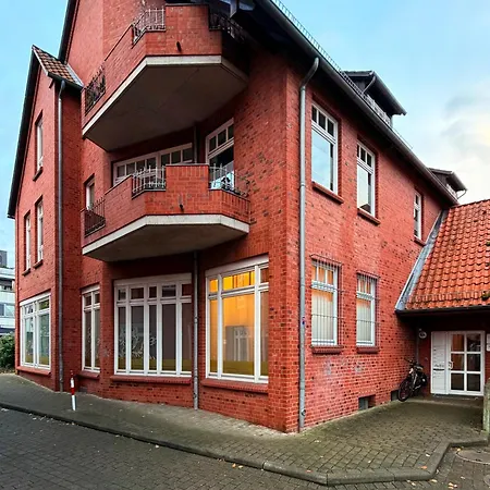 Luenebase Loft - Traum Zwischen Altstadt Und Appartamento Lüneburg